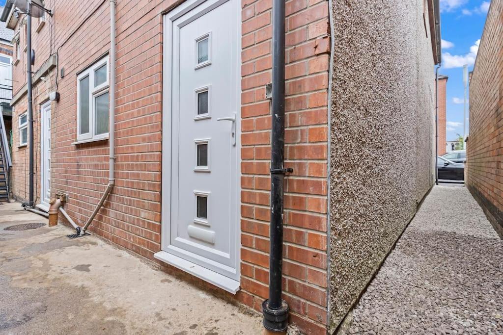 Vila Bella'S House 12Mins Bus To Motor Point Arena Free Street Parking Nottingham Exteriér fotografie